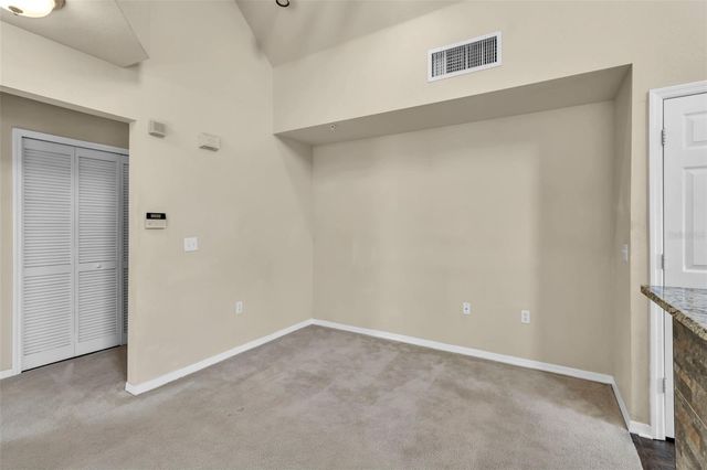 5511 ROSEHILL ROAD 203, Sarasota, FL 34233