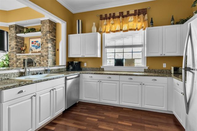 5511 ROSEHILL ROAD 203, Sarasota, FL 34233