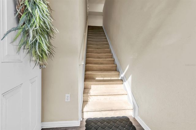5511 ROSEHILL ROAD 203, Sarasota, FL 34233