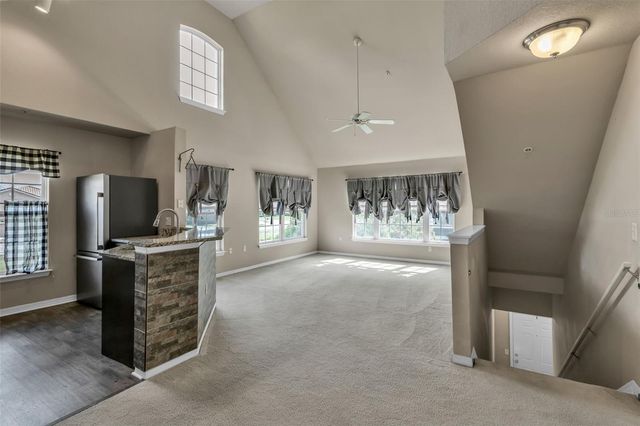 5511 ROSEHILL ROAD 203, Sarasota, FL 34233