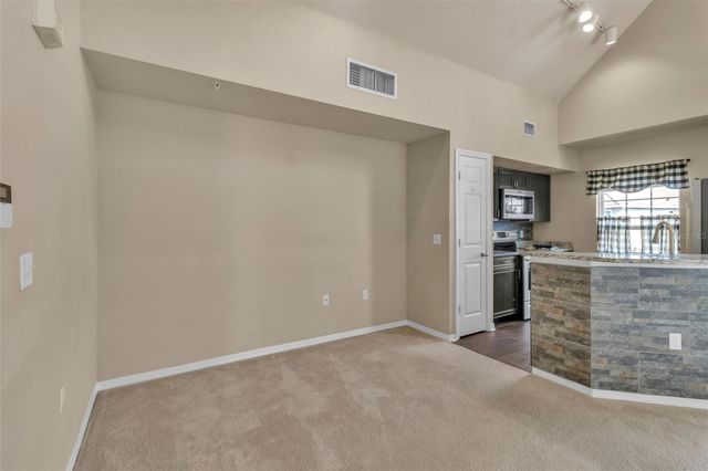 5511 ROSEHILL ROAD 203, Sarasota, FL 34233