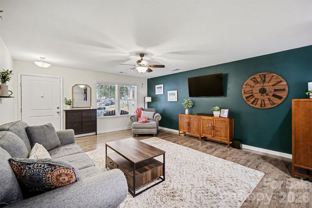 3874 Streamside Drive, Gastonia, NC 28056