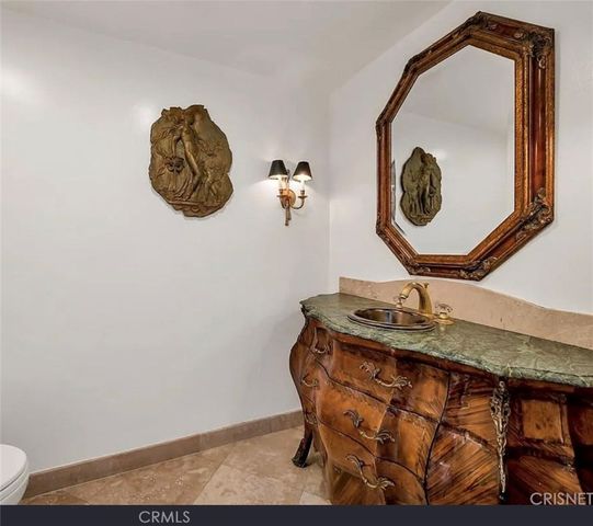16545 Park Lane CIR, Los Angeles, CA 90049