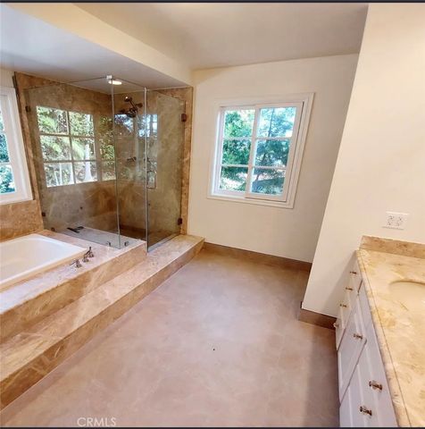 16545 Park Lane CIR, Los Angeles, CA 90049