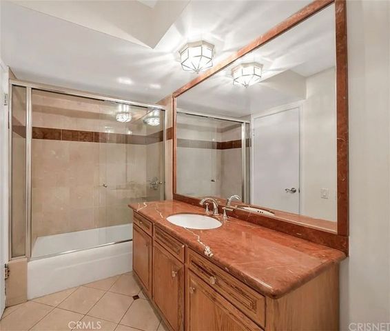 16545 Park Lane CIR, Los Angeles, CA 90049