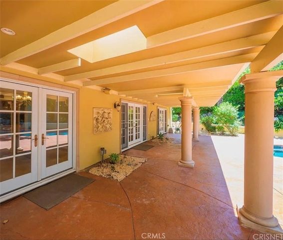 16545 Park Lane CIR, Los Angeles, CA 90049