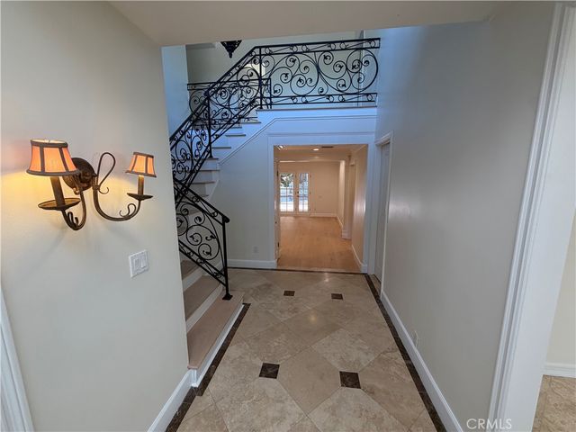 16545 Park Lane CIR, Los Angeles, CA 90049