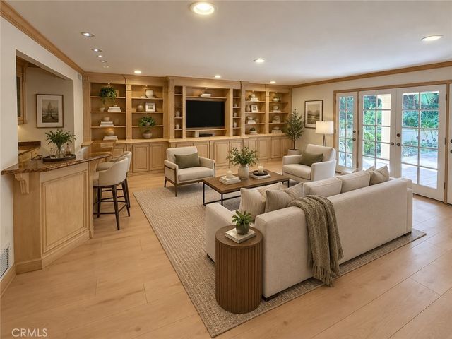 16545 Park Lane CIR, Los Angeles, CA 90049