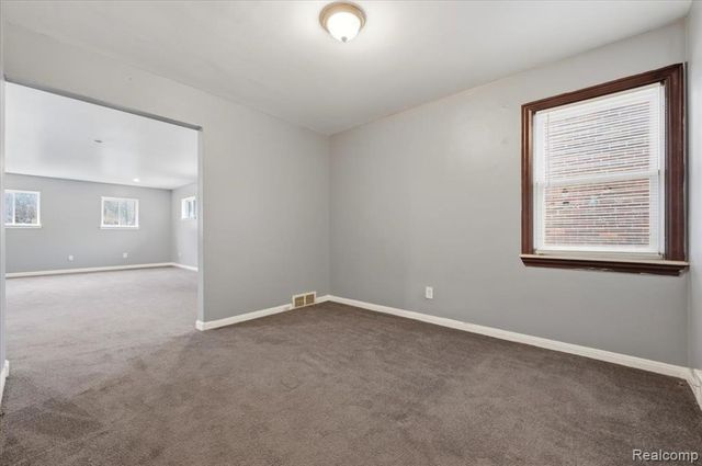 9193 Rutherford Street, Detroit, MI 48228