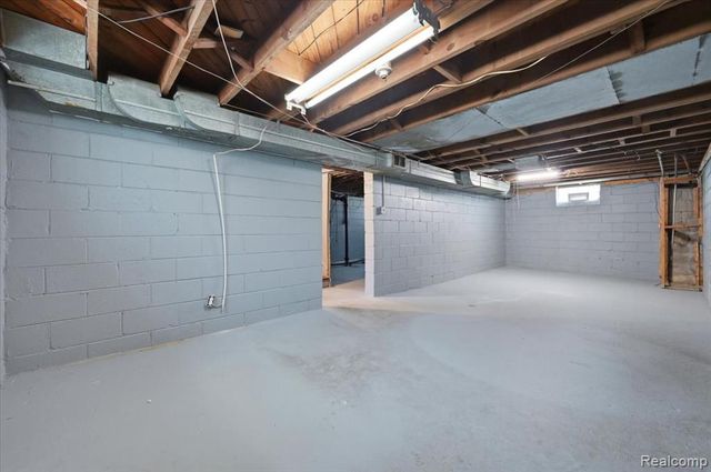 9193 Rutherford Street, Detroit, MI 48228