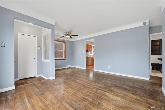 9193 Rutherford Street, Detroit, MI 48228