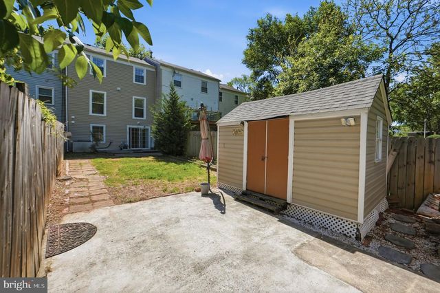 7402 COLTON LN, Manassas, VA 20109