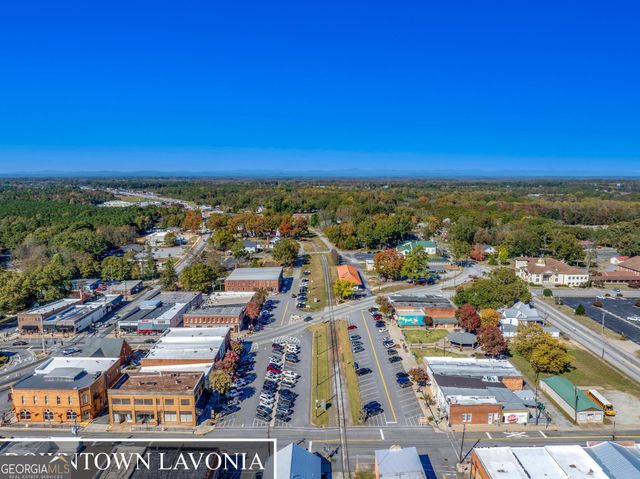 45 Beverly Street, Lavonia, GA 30553