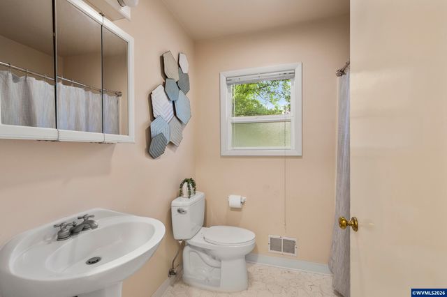 755 Vista Av SE, Salem, OR 97302