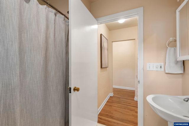 755 Vista Av SE, Salem, OR 97302