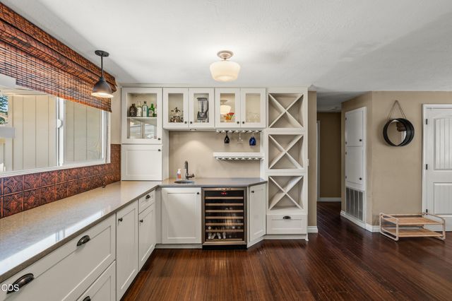 155 Westwood Drive, Grants Pass, OR 97527