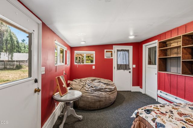 155 Westwood Drive, Grants Pass, OR 97527