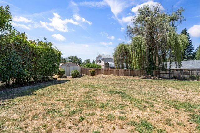 155 Westwood Drive, Grants Pass, OR 97527