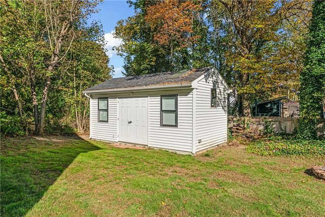 34 Read Avenue, Barrington, RI 02806