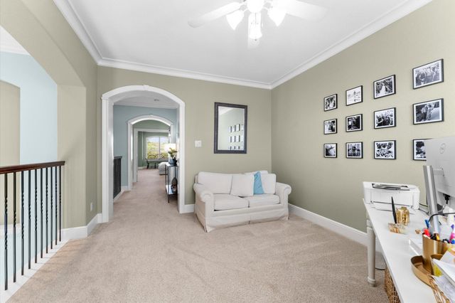 18 Laurelwood Drive, Houston, TX 77058