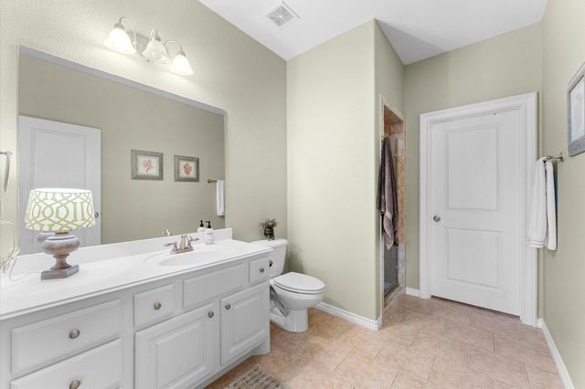 18 Laurelwood Drive, Houston, TX 77058