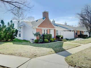 136 Wycoff Way W, East Brunswick, NJ 08816
