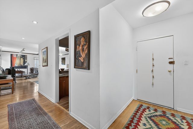 835 Ridge Avenue 507, Evanston, IL 60202