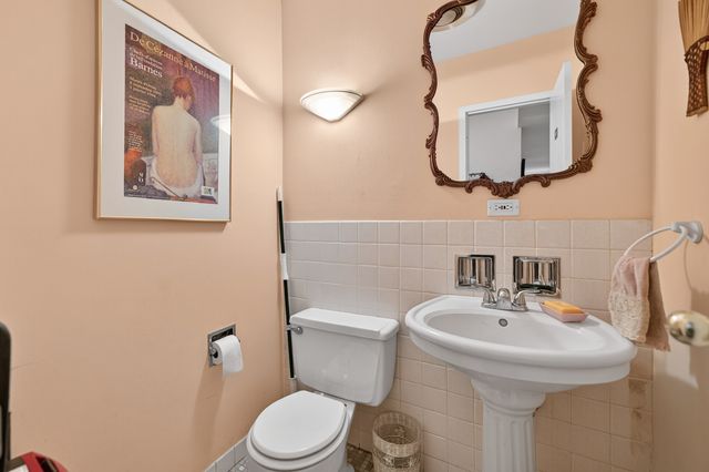 835 Ridge Avenue 507, Evanston, IL 60202