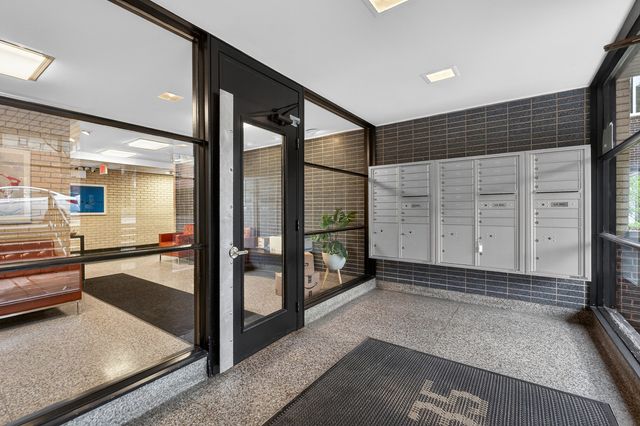 835 Ridge Avenue 507, Evanston, IL 60202