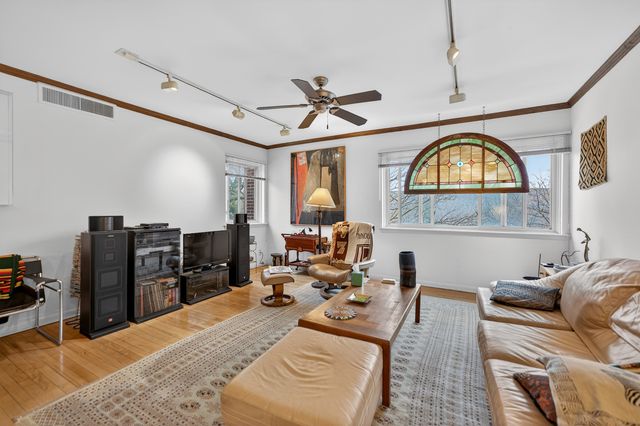 835 Ridge Avenue 507, Evanston, IL 60202