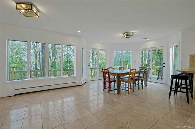 6 Treeline Terrace, Nyack, NY 10960