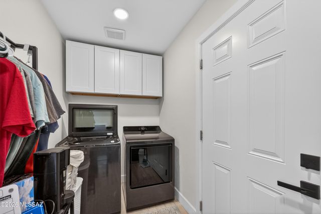 3681 W Potvin Lane, Tucson, AZ 85742