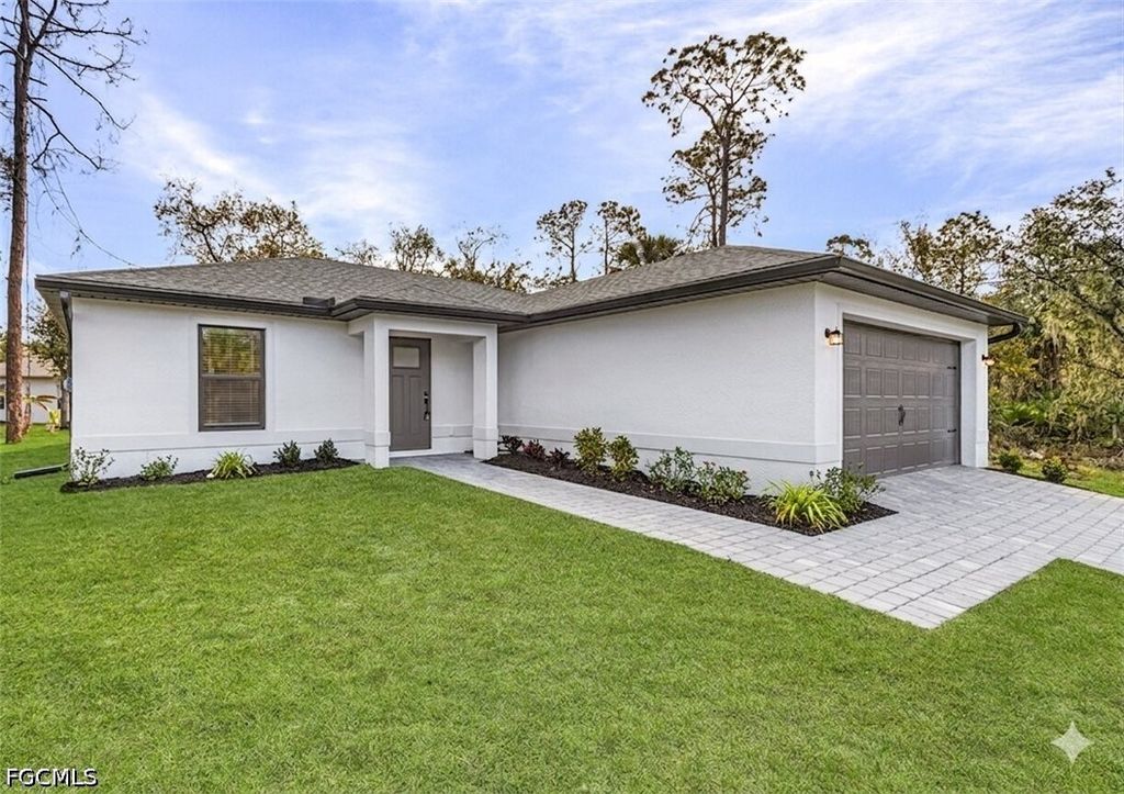 1909 NW 27th ST, Cape Coral, FL 33993