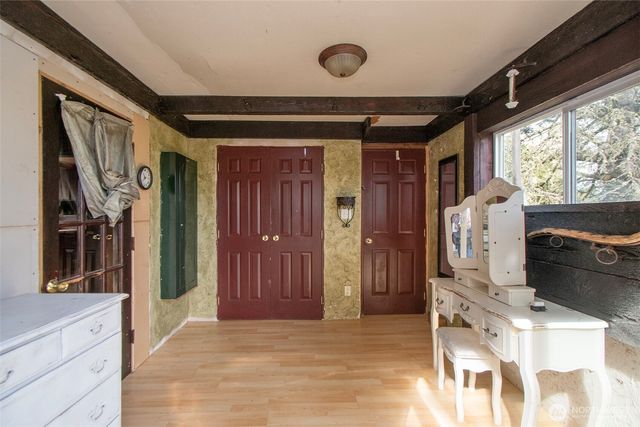 3951 S TYLER Road, Port Angeles, WA 98363