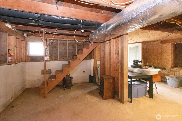 3951 S TYLER Road, Port Angeles, WA 98363