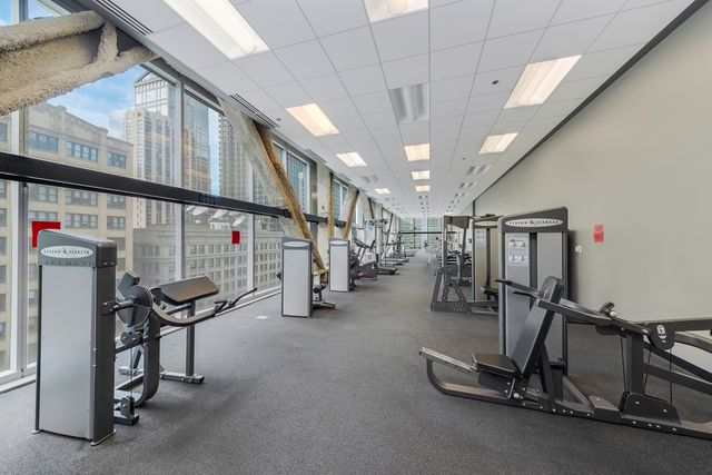 8 E RANDOLPH Street 2107, Chicago, IL 60601