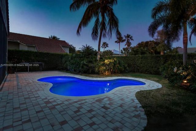 8155 Cypress Point Rd, West Palm Beach, FL 33412