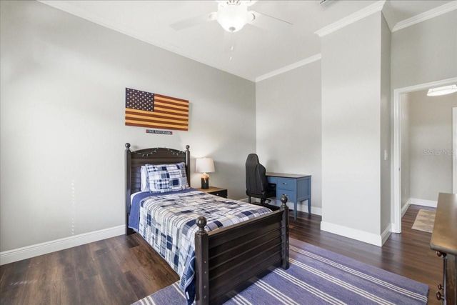 2004 RUSSELL DRIVE, Tampa, FL 33618