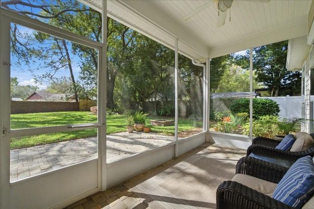 2004 RUSSELL DRIVE, Tampa, FL 33618