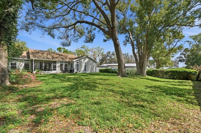 2004 RUSSELL DRIVE, Tampa, FL 33618