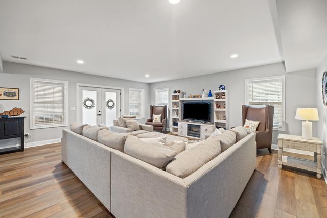 179 Village Park Drive, Georgetown, KY 40324