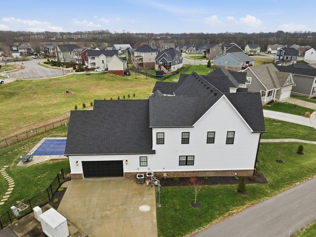 179 Village Park Drive, Georgetown, KY 40324