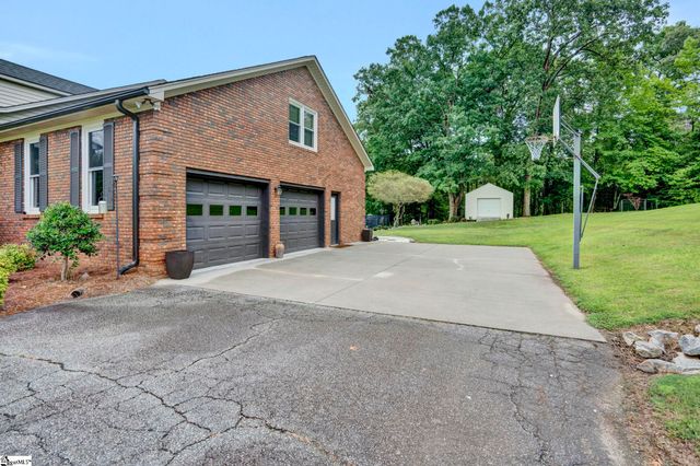 635 Dacusville Road, Marietta, SC 29661