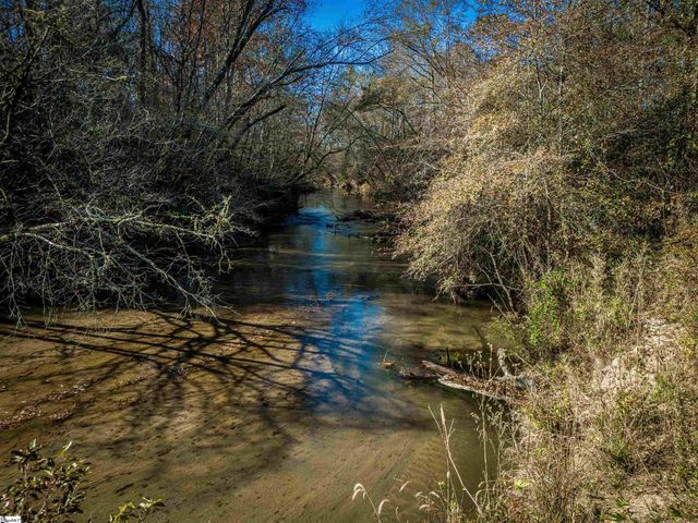 635 Dacusville Road, Marietta, SC 29661