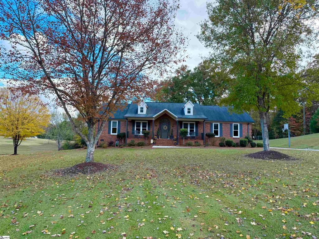 635 Dacusville Road, Marietta, SC 29661