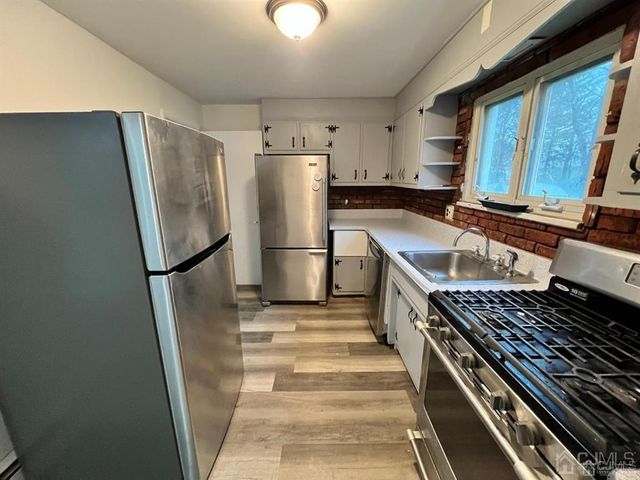 13 Sheridan Avenue, East Brunswick, NJ 08816