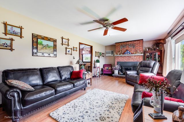 34908 S State Route 129, Braceville, IL 60407