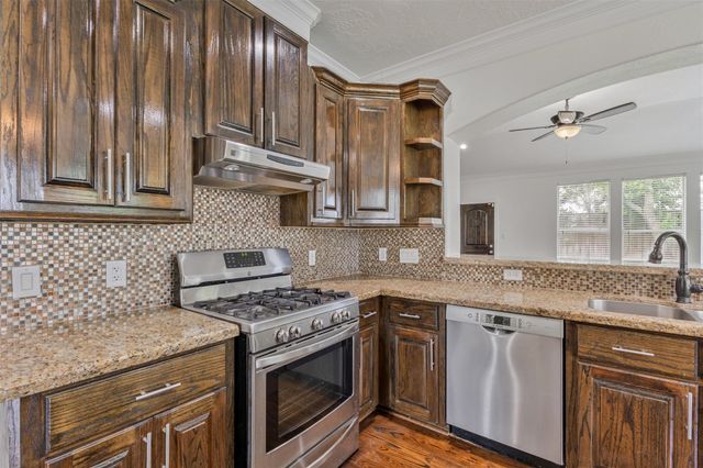 18338 Langsbury Drive, Houston, TX 77084