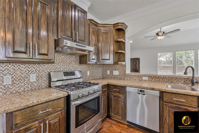 18338 Langsbury Drive, Houston, TX 77084