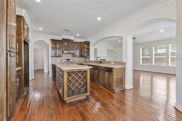 18338 Langsbury Drive, Houston, TX 77084